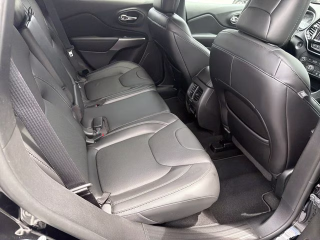 2021 Diamond Black Crystal Pearlcoat Jeep Cherokee Limited FWD SUV