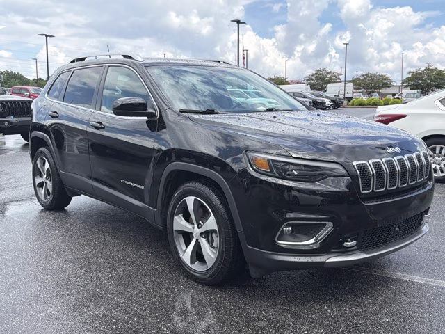 2021 Diamond Black Crystal Pearlcoat Jeep Cherokee Limited FWD SUV