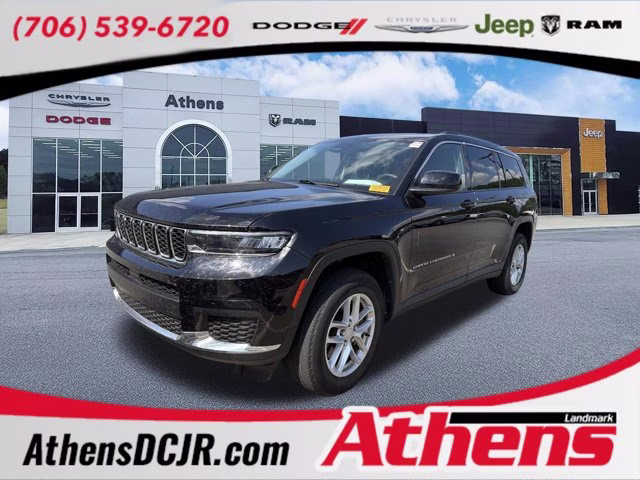 2022 Diamond Black Crystal Pearlcoat Jeep Grand Cherokee L Laredo RWD SUV