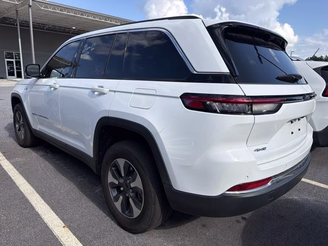 2022 Bright White Clearcoat Jeep Grand Cherokee 4xe 4xe 4X4 SUV