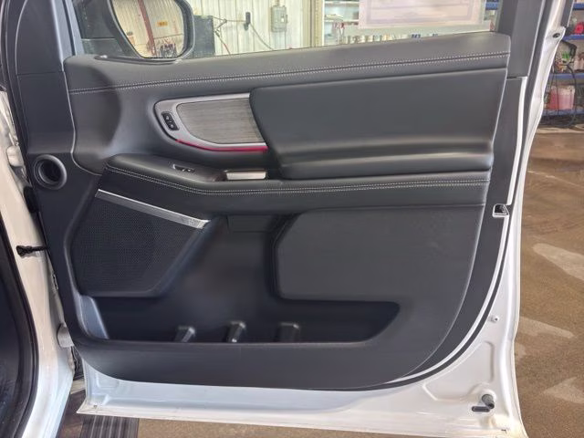 2025 Oxford White Ford Expedition Platinum 4X4 SUV
