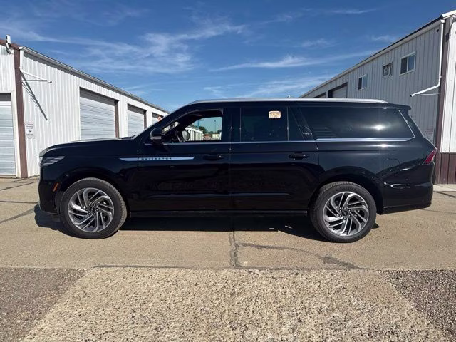 2025 Black Metallic Lincoln Navigator L Reserve 4X4 SUV
