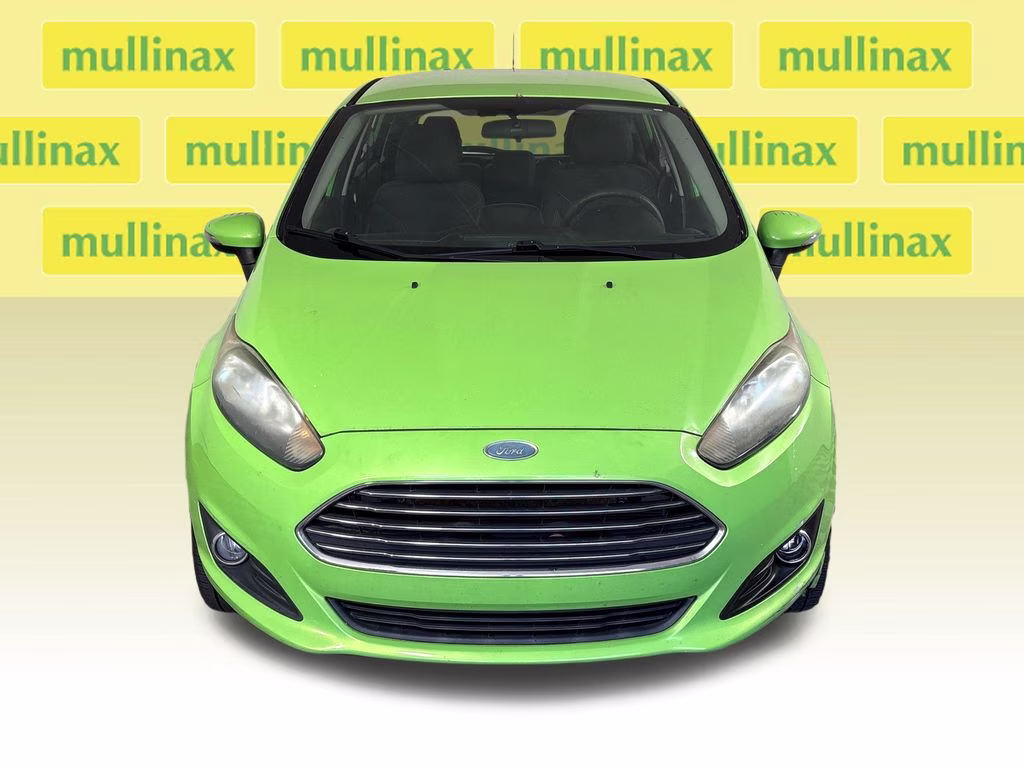 2015 Green Envy Metallic Tricoat Ford Fiesta SE FWD Hatchback