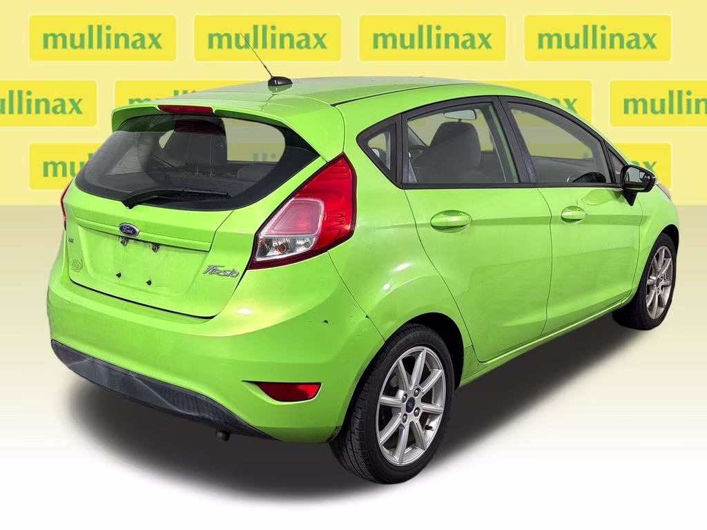 2015 Green Envy Metallic Tricoat Ford Fiesta SE FWD Hatchback