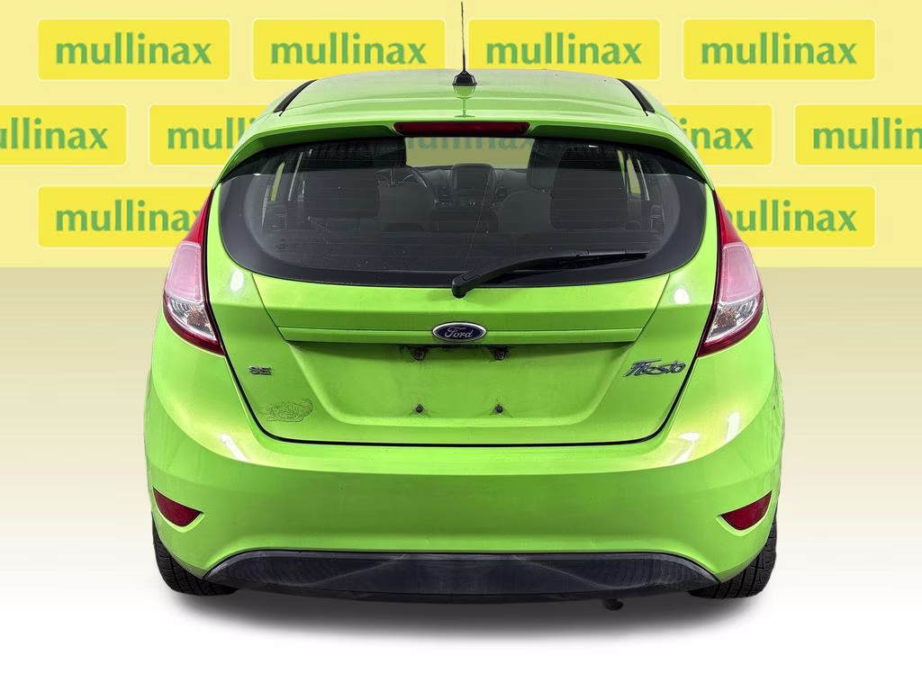 2015 Green Envy Metallic Tricoat Ford Fiesta SE FWD Hatchback