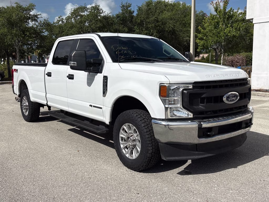 2022 Oxford White Ford Super Duty F-250 SRW XL 4X4 Truck