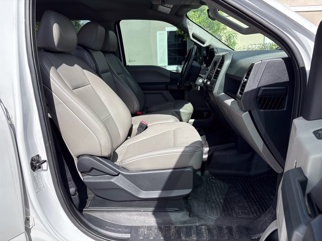 2022 Oxford White Ford Super Duty F-250 SRW XL 4X4 Truck