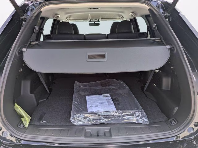 2026 Labrador Black Pearl Mitsubishi Outlander SE FWD SUV