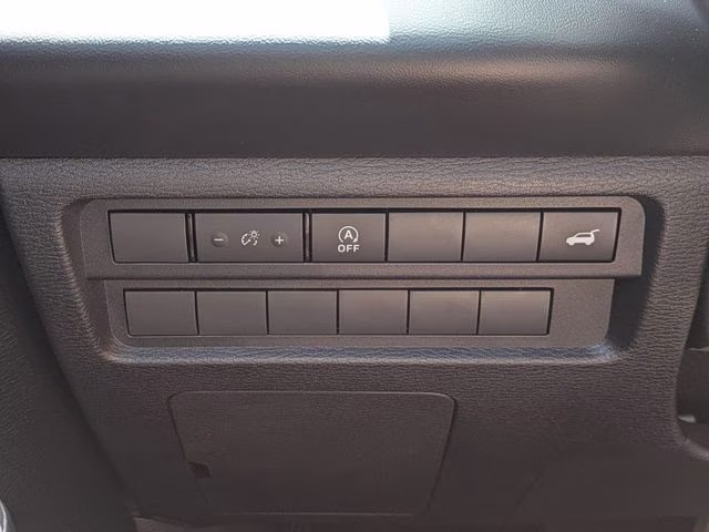2026 Labrador Black Pearl Mitsubishi Outlander SE FWD SUV