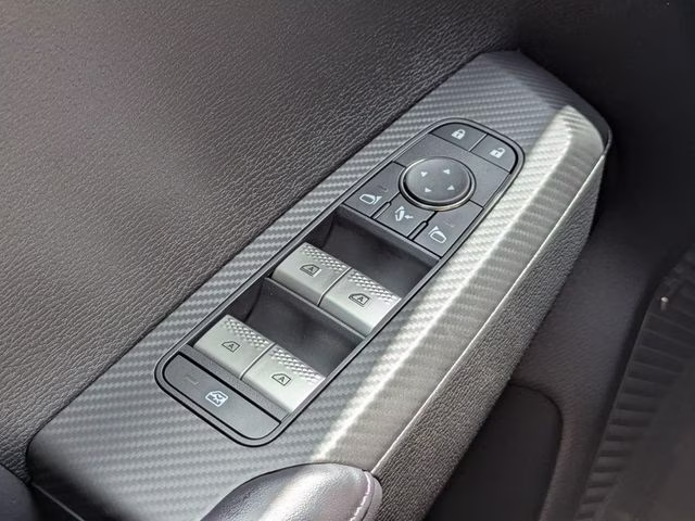 2026 Labrador Black Pearl Mitsubishi Outlander SE FWD SUV