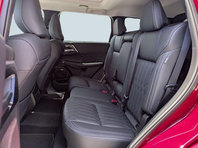 2026 Red Diamond Mitsubishi Outlander SEL FWD SUV