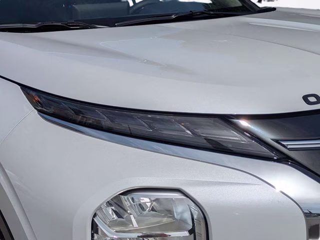 2026 White Diamond Mitsubishi Outlander SEL FWD SUV