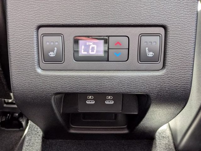2026 White Diamond Mitsubishi Outlander SEL FWD SUV