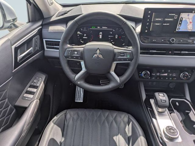2026 White Diamond Mitsubishi Outlander SEL FWD SUV