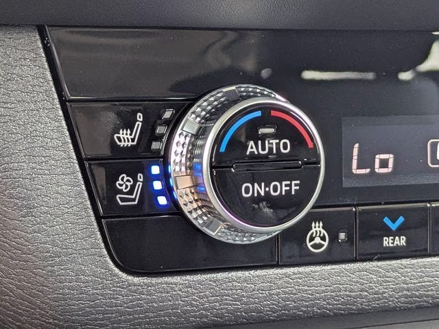 2026 White Diamond Mitsubishi Outlander SEL FWD SUV