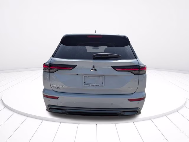 2026 White Diamond Mitsubishi Outlander SEL FWD SUV