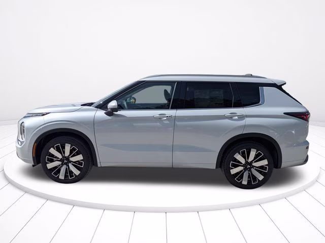2026 White Diamond Mitsubishi Outlander SEL FWD SUV