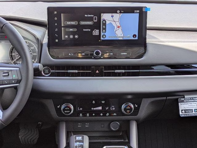 2026 White Diamond/Black Roof Mitsubishi Outlander Trail Edition AWD SUV