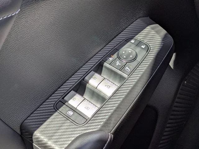 2026 White Diamond/Black Roof Mitsubishi Outlander Trail Edition AWD SUV