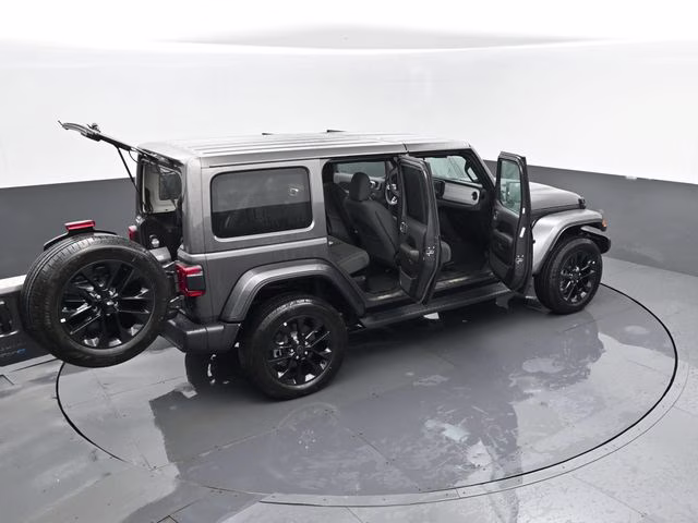 2025 Granite Crystal Metallic Clearcoat Jeep Wrangler Sahara 4xe 4X4 SUV