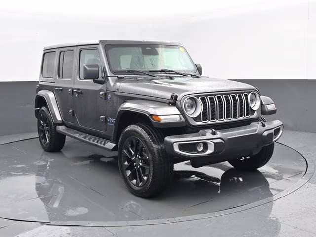 2025 Granite Crystal Metallic Clearcoat Jeep Wrangler Sahara 4xe 4X4 SUV