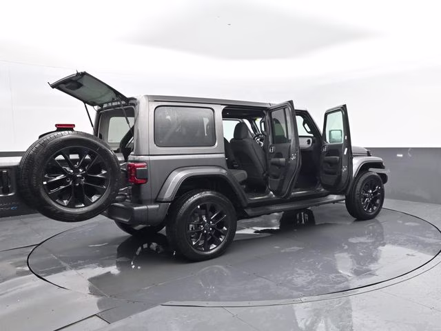 2025 Granite Crystal Metallic Clearcoat Jeep Wrangler Sahara 4xe 4X4 SUV