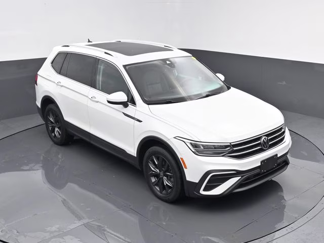 2022 Pure White Volkswagen Tiguan 2.0T SE AWD SUV