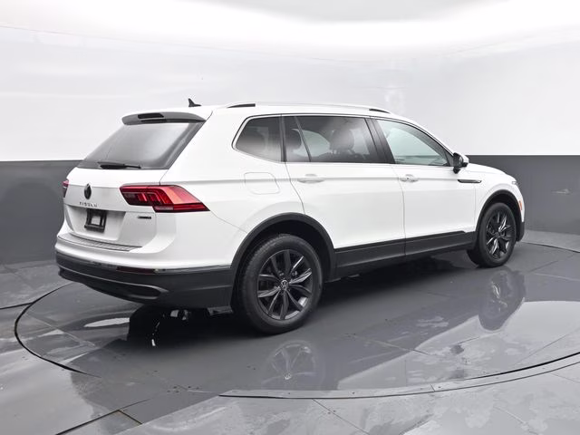 2022 Pure White Volkswagen Tiguan 2.0T SE AWD SUV