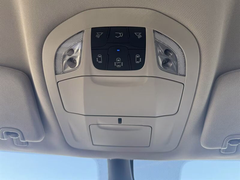 2024 Bright White Clear Coat Chrysler Voyager LX FWD Van