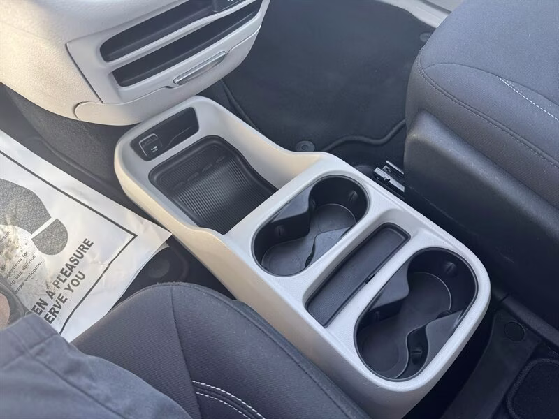 2024 Bright White Clear Coat Chrysler Voyager LX FWD Van