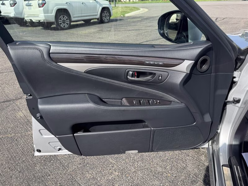 2015 Liquid Platinum Lexus LS 460 AWD Sedan