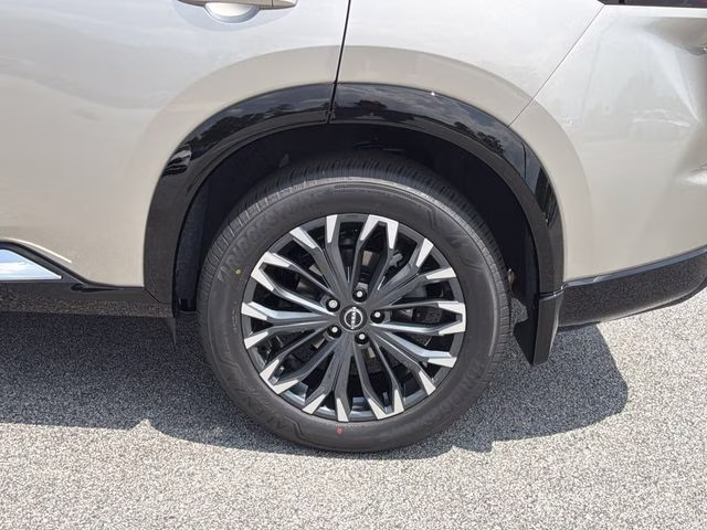 2026 Champagne Silver Metallic Nissan Rogue Platinum AWD SUV