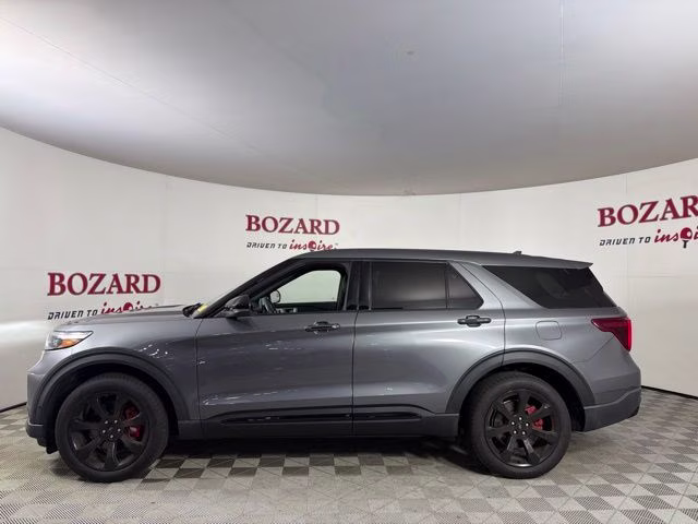 2022 Gray Metallic Ford Explorer ST 4X4 SUV