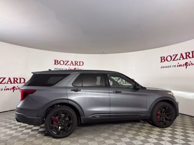 2022 Gray Metallic Ford Explorer ST 4X4 SUV