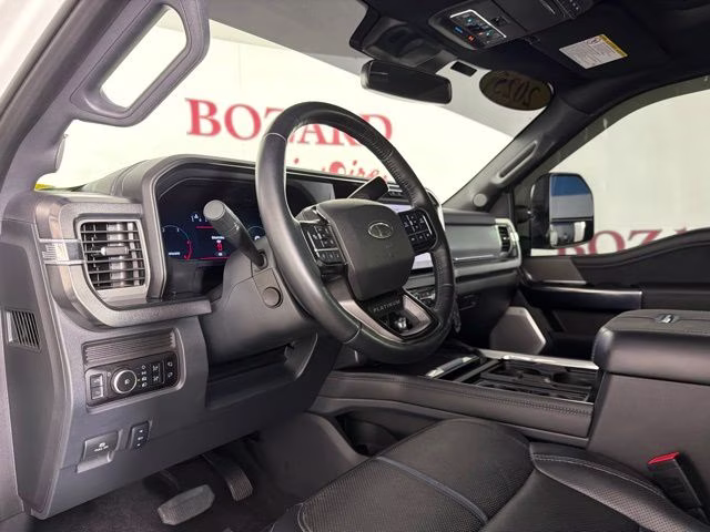 2025 White Metallic Ford Super Duty F-350 SRW Platinum 4X4 Truck