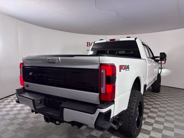 2025 White Metallic Ford Super Duty F-350 SRW Platinum 4X4 Truck