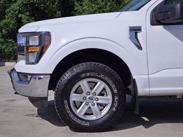 2023 Oxford White Ford F-150 XLT 4X4 Truck