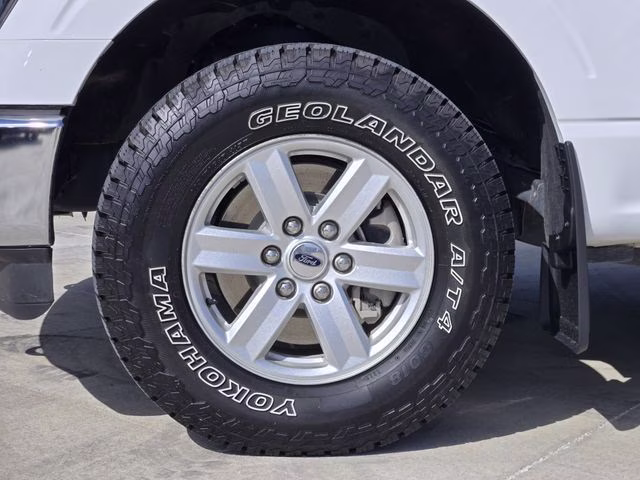 2023 Oxford White Ford F-150 XLT 4X4 Truck