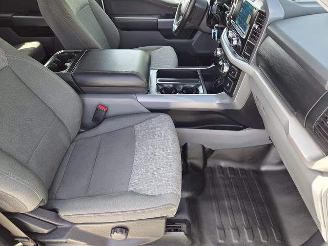 2023 Oxford White Ford F-150 XLT 4X4 Truck
