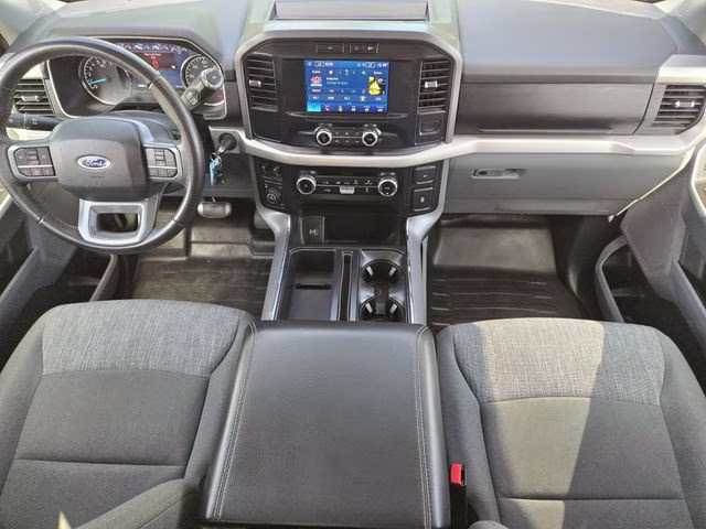2023 Oxford White Ford F-150 XLT 4X4 Truck