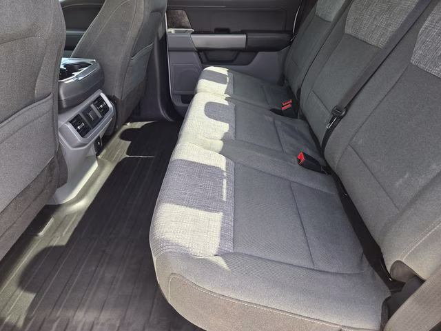 2023 Oxford White Ford F-150 XLT 4X4 Truck