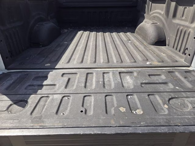 2023 Oxford White Ford F-150 XLT 4X4 Truck