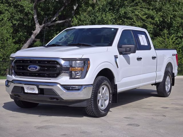2023 Oxford White Ford F-150 XLT 4X4 Truck