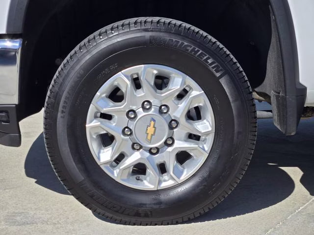 2025 Summit White Chevrolet Silverado 2500HD LT 4X4 Truck
