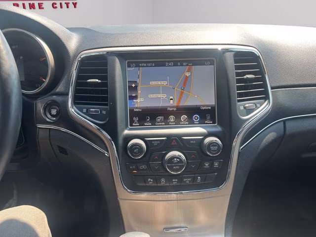 Used 2017 Jeep Grand Cherokee Limited with VIN 1C4RJFBG2HC882719 for sale in Pine City, MN