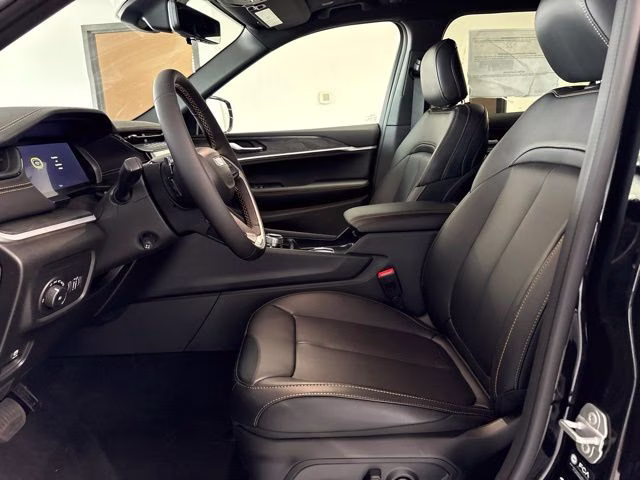2026 Diamond Black Crystal Pearlcoat Jeep Grand Cherokee L 85th Anniversary Edition 4X4 SUV