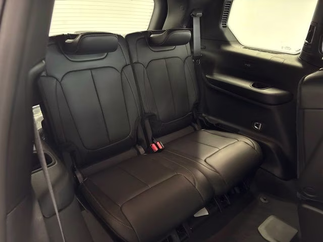 2026 Diamond Black Crystal Pearlcoat Jeep Grand Cherokee L 85th Anniversary Edition 4X4 SUV