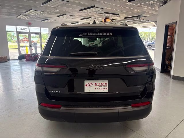 2026 Diamond Black Crystal Pearlcoat Jeep Grand Cherokee L 85th Anniversary Edition 4X4 SUV