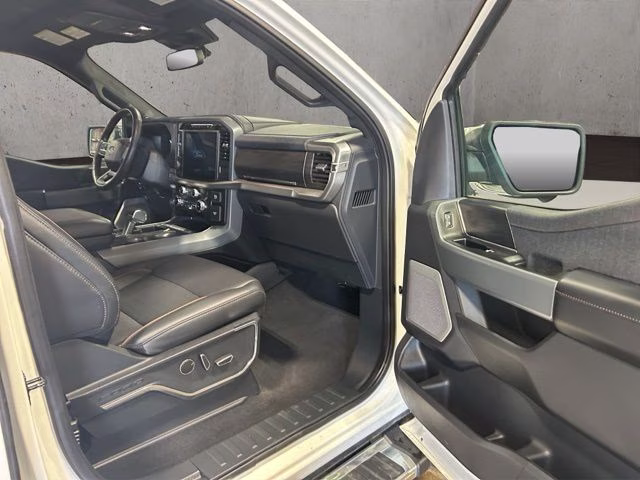 2024 White Metallic Ford F-150 Lariat 4X4 Truck