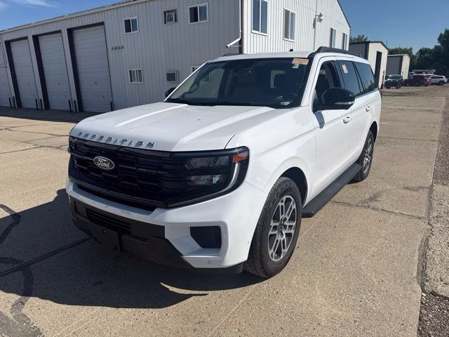 2025 Oxford White Ford Expedition Active 4X4 SUV
